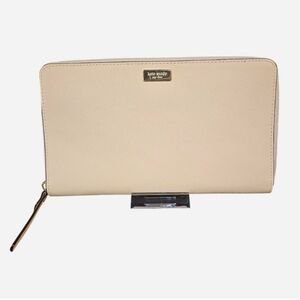 Kate Spade XLarge Zip Around Wallet - EUC